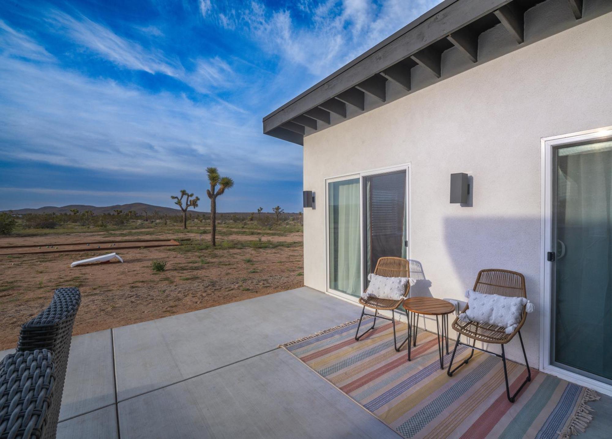 Coyote Tracks - A Modern Desert Experience Villa Joshua Tree Exterior foto